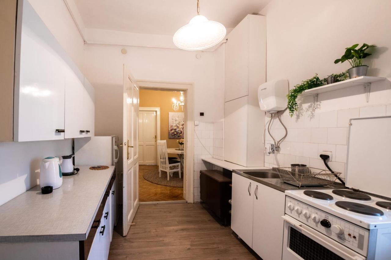 Neimar Apartment With Great Wi-Fi And Free Parking Belgrád Kültér fotó