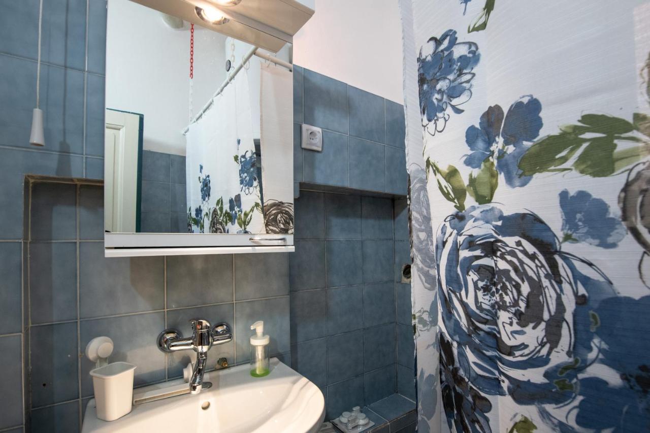 Neimar Apartment With Great Wi-Fi And Free Parking Belgrád Kültér fotó