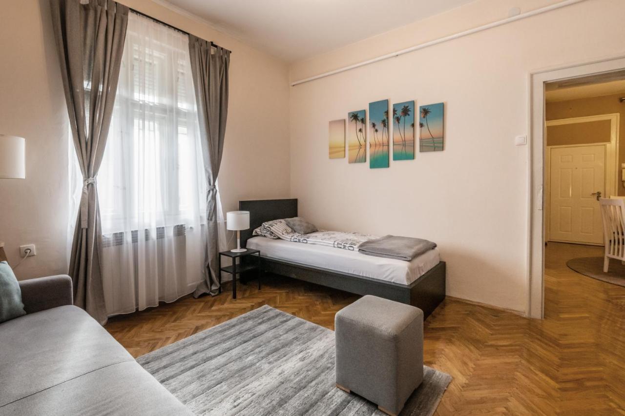 Neimar Apartment With Great Wi-Fi And Free Parking Belgrád Kültér fotó