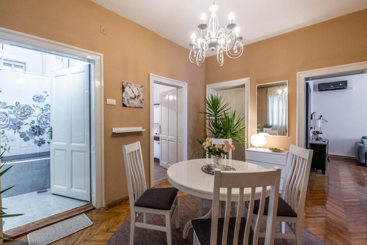 Neimar Apartment With Great Wi-Fi And Free Parking Belgrád Kültér fotó